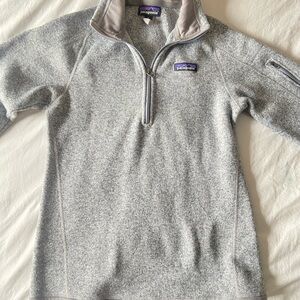 Patagonia Light Gray Fleece Pullover